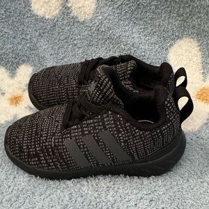 Toddler size 6 adidas